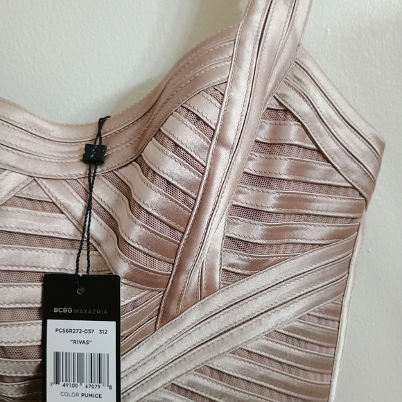 BCBGMaxAzria Cream  Bodycon Dress Sweetheart Neckline - Picture 5 of 8